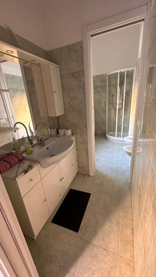 Апартаменты Edens House Con Parcheggio Privato Gratuito Рапалло Экстерьер фото